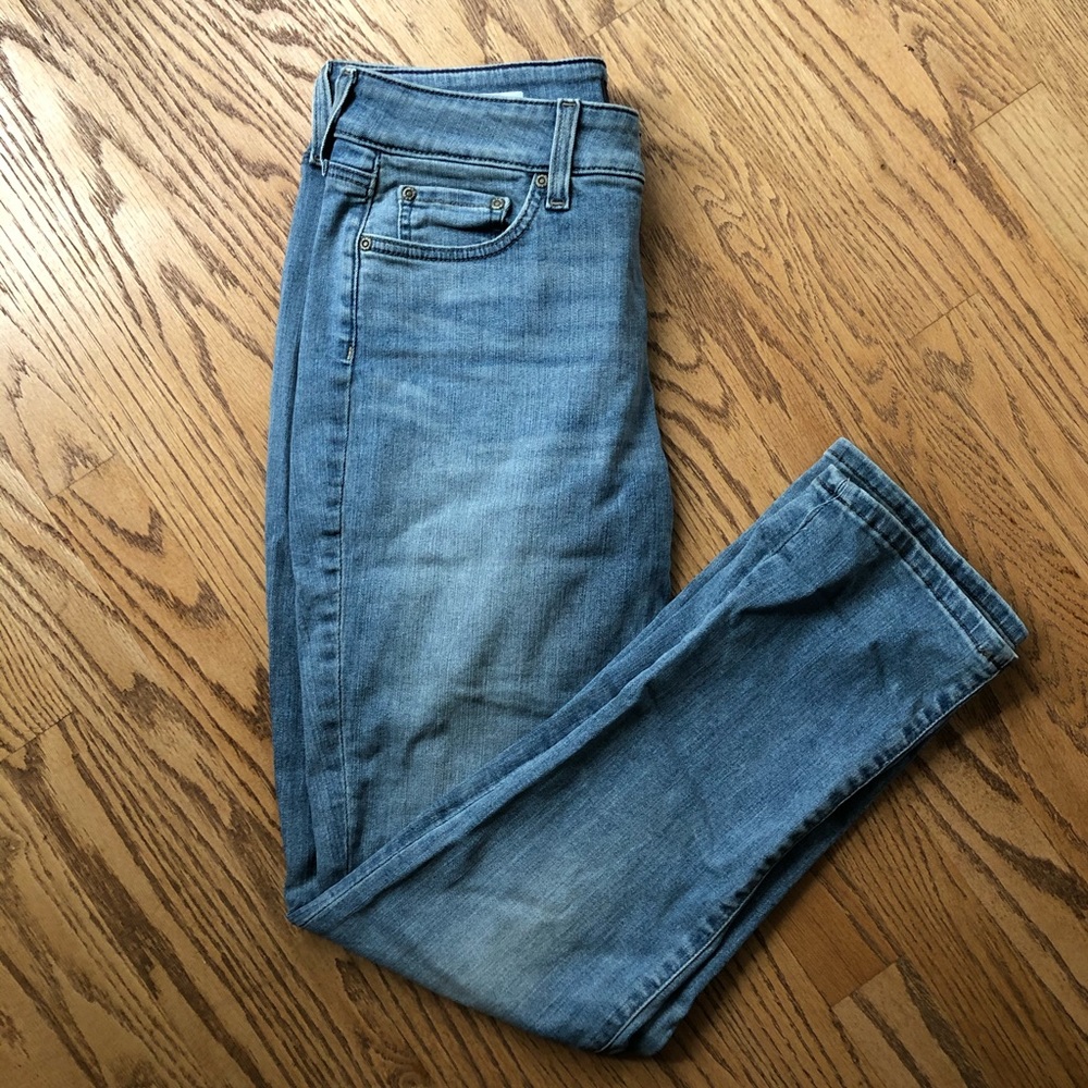 NYDJ Boyfriend Light Wash Jeans - great condition!